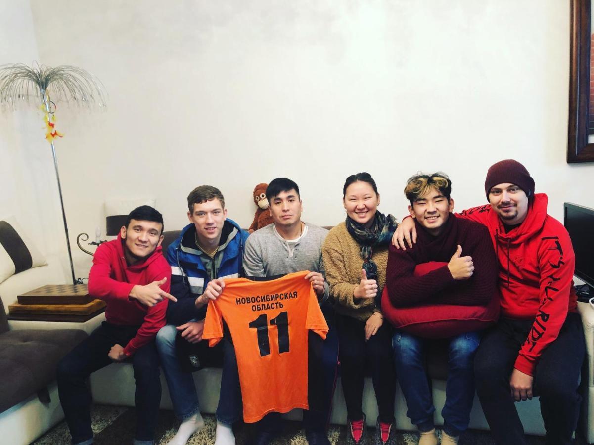 Sweet Home Hostel Бишкек Екстериор снимка