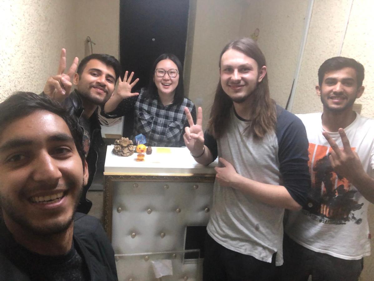 Sweet Home Hostel Бишкек Екстериор снимка