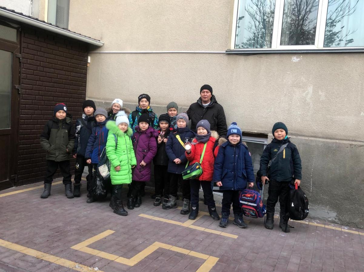 Sweet Home Hostel Бишкек Екстериор снимка