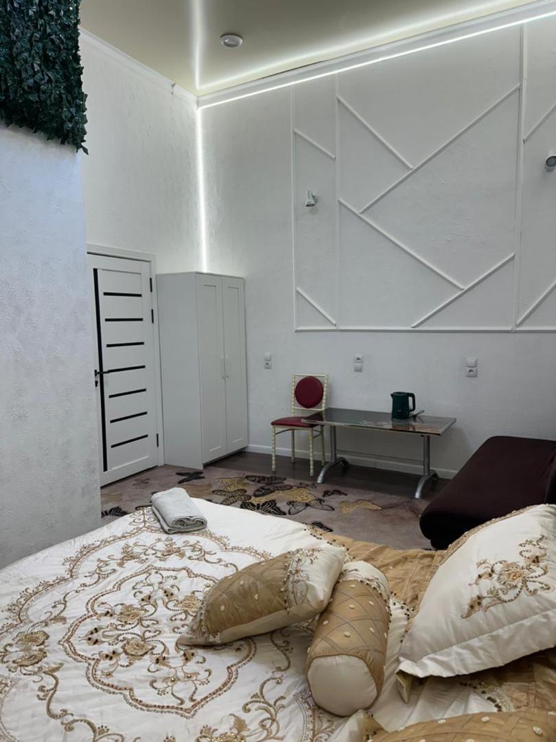 Sweet Home Hostel Бишкек Екстериор снимка